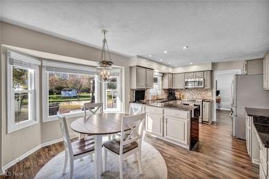 6310 Beres Ct, Painesville, OH 44077 - photo 5