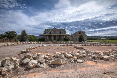 1-1424 Canyon trail
