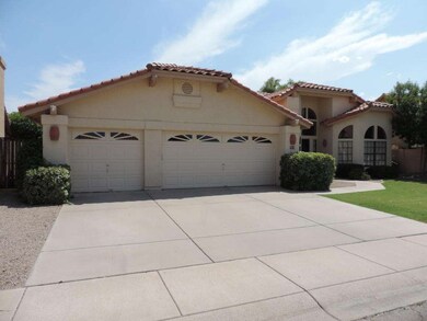 Three Car Garage