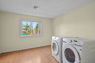 31 Devereux St, Providence, RI 02909 - photo 6