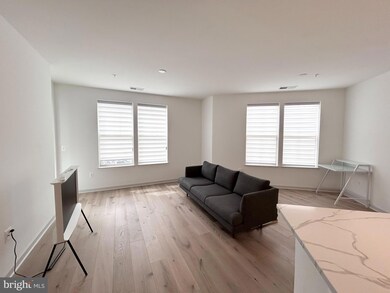 10755 Fairgrounds Dr unit 316, Fairfax, VA 22030 - photo 5