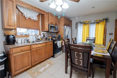 63 Alger Ave, Providence, RI 02907 - photo 5