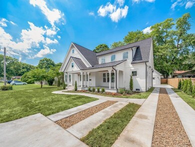 706 NW 6th St, Bentonville, AR 72712 - photo 2