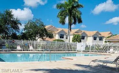 896 Hampton Cir unit 96, Naples, FL 34105 - photo 6