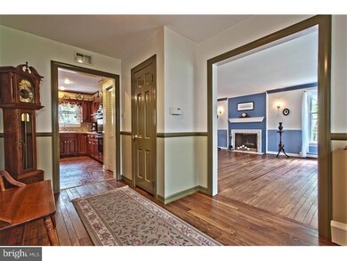 29 Oak Lynn Dr, Columbus, NJ 08022 - photo 7