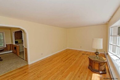 17 Wertman Ln, Albany, NY 12211 - photo 2