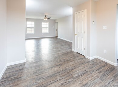 3330 State Highway 173 N, Hondo, TX 78861 - photo 2