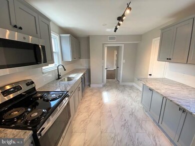 700 E Broad St, Quakertown, PA 18951 - photo 3