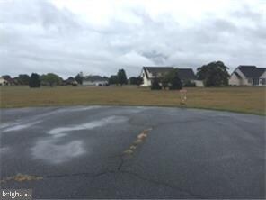 X Kings Ct unit 32, Harrington, DE 19952 - photo 2
