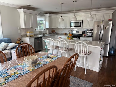 346 S Main St, Freeport, NY 11520 - photo 7