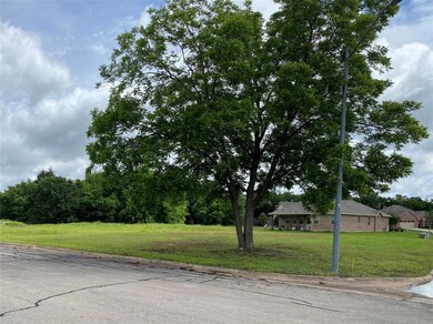 201 Cypress Point Ct, Bonham, TX 75418 - photo 2