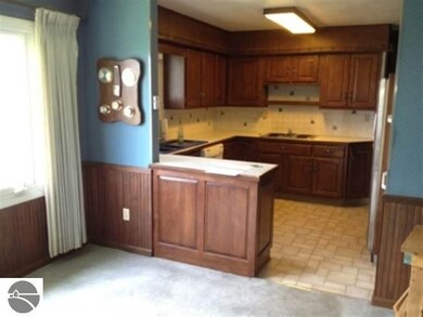 12293 S Bugai Rd, Cedar, MI 49621 - photo 3