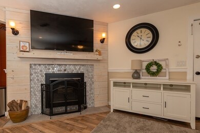 15 Meadowbrook Ln unit 3, South Easton, MA 02375 - photo 4