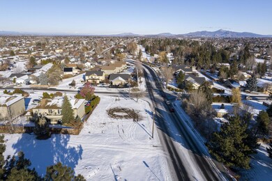 2317 SW 27th St, Redmond, OR 97756 - photo 3