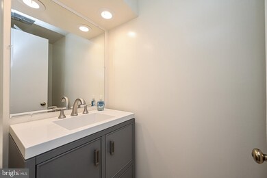 2340 Wheystone Ct, Vienna, VA 22182 - photo 7