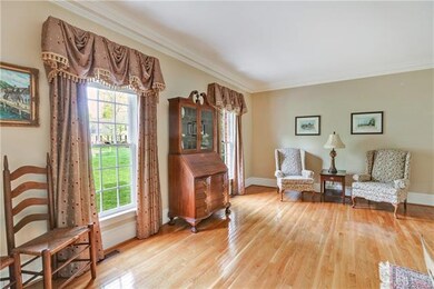 Living Room that can double as an office, playroom