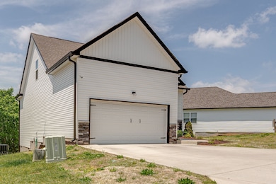 647 Faye Alley, Springfield, TN 37172 - photo 2