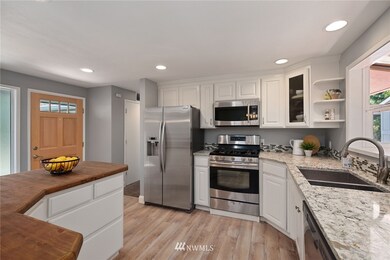 1811 N 204th Place, Shoreline, WA 98133 - photo 6