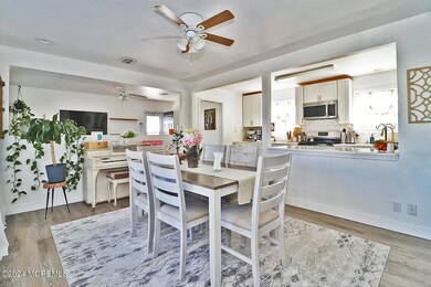 2133 Cottonwood Dr, Toms River, NJ 08753 - photo 2