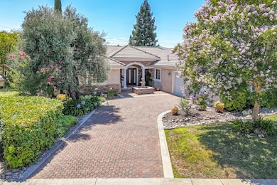 COBBLESTONE DRIVEWAY