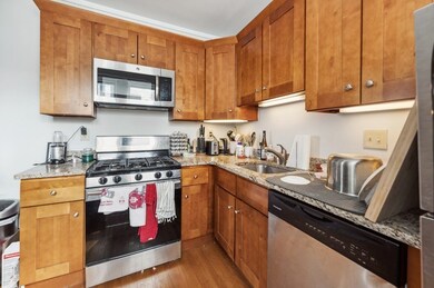 12 Foster St unit 9, Boston, MA 02109 - photo 2