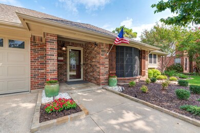 3316 Glade Creek Dr, Hurst, TX 76054 - photo 4