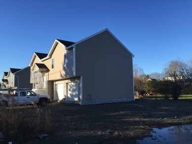 79 Frederick St, Fall River, MA 02721 - photo 3