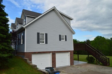 112 Gwinn Island Rd, Danville, KY 40422 - photo 5