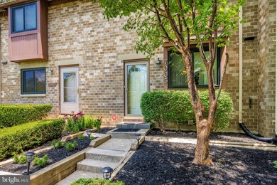 7003 Knighthood Ln, Columbia, MD 21045 - photo 2