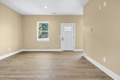 1229 W Saginaw St, Lansing, MI 48915 - photo 5