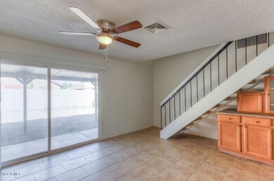 Family room (2)-SMALL