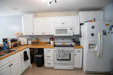 619 W Orange Ave, Defuniak Springs, FL 32435 - photo 5