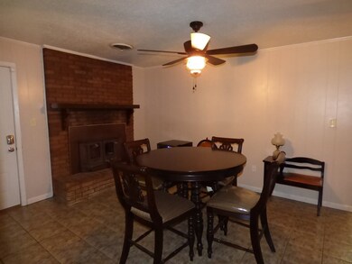 819 Hart Rd, McComb, MS 39648 - photo 4