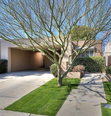 Sand's Scottsdale Remodeled Townhome