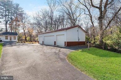 577 Brock Bridge Rd, Laurel, MD 20724 - photo 2