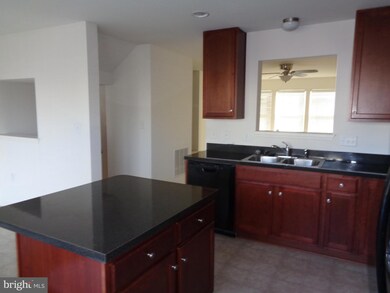 18 Lieutenant Ct, Bunker Hill, WV 25413 - photo 5