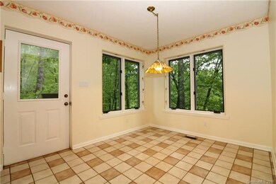 Eat-in area  in kitchen-looks out onto golf course