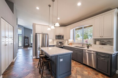 Beautiful and Practical Kitchen