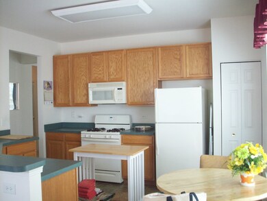 Kitchen/Dinette.