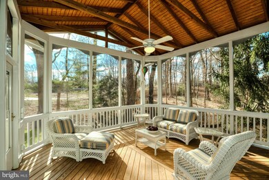 8003 Greenwich Woods Dr, McLean, VA 22102 - photo 7