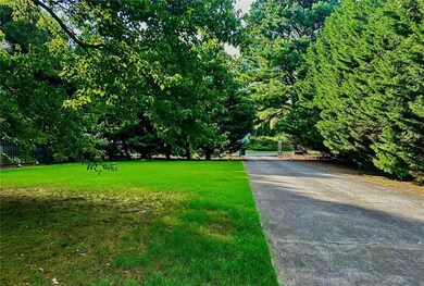 730 Tab Roberts Rd, Lawrenceville, GA 30043 - photo 6