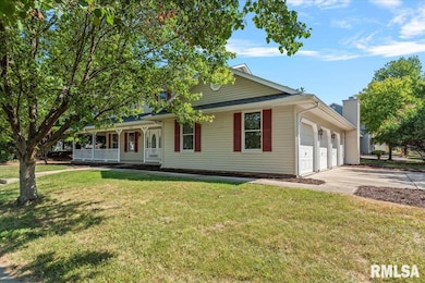 700 Country Meadows Dr, Springfield, IL 62702 - photo 3