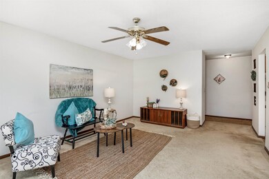 62 Twin Oaks Terrace, South Burlington, VT 05403 - photo 4