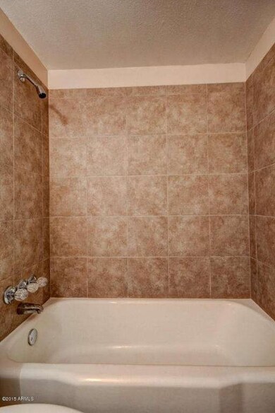 Guest Bathroom (1)