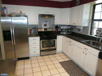 19 Holly Ct, Lafayette Hill, PA 19444 - photo 5