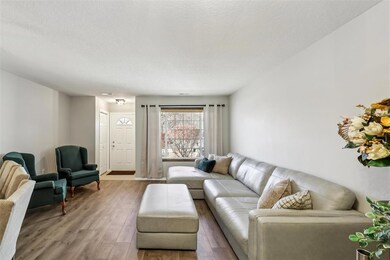 3799 Village Run Dr unit 202, Des Moines, IA 50317 - photo 6