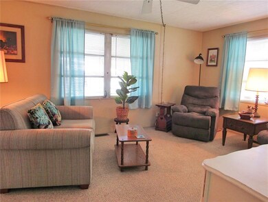 37240 Beverly Ave, Zephyrhills, FL 33542 - photo 6