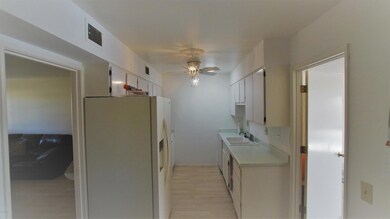 10585 W Palmeras Dr unit L, Sun City, AZ 85373 - photo 7