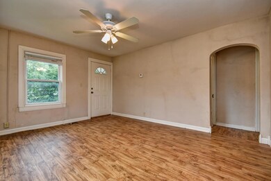 407 E Mt. Vernon-6