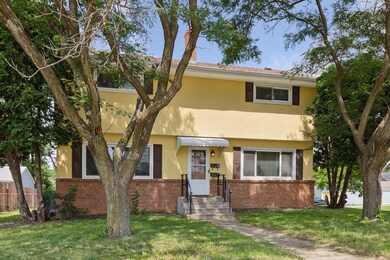 1489 6th St E, Saint Paul, MN 55106 - photo 3